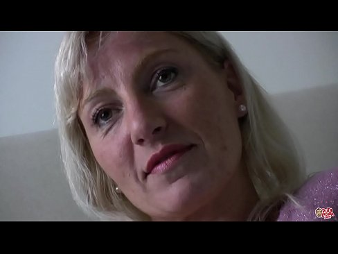 ❤️ Mama pe care am futut-o cu toții ... Doamnă, purtați-vă frumos! ☑ at us ro.virtsextor.ru ❤